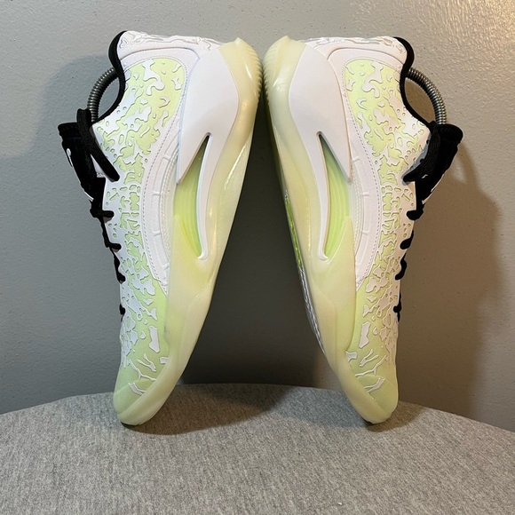 Nike Jordan Zion 3 White/Black Barely Volt Basketball Mens Shoe Sz 11 DR0676-110 - Picture 7 of 11